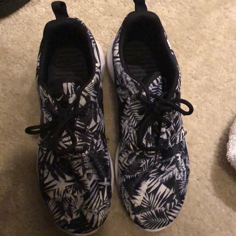 Nike shoes